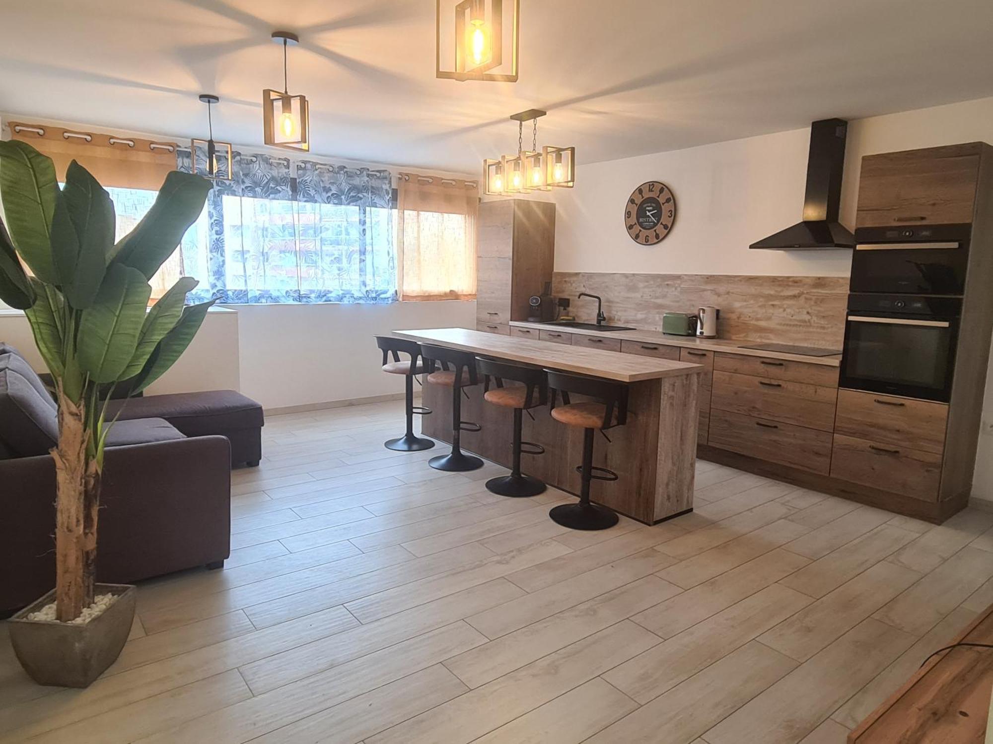T3 Pour 6p Avec Piscine Garage Et Ascenseur *